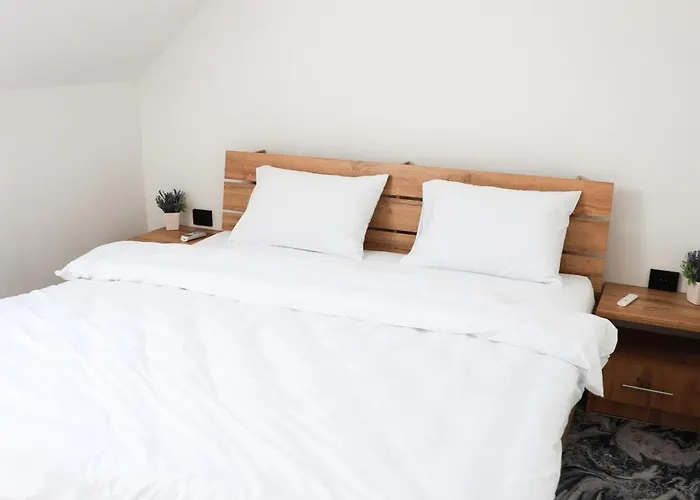 Hotel M-23 *