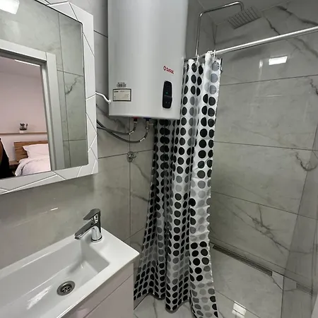Hotel M-23 Vynohradiv