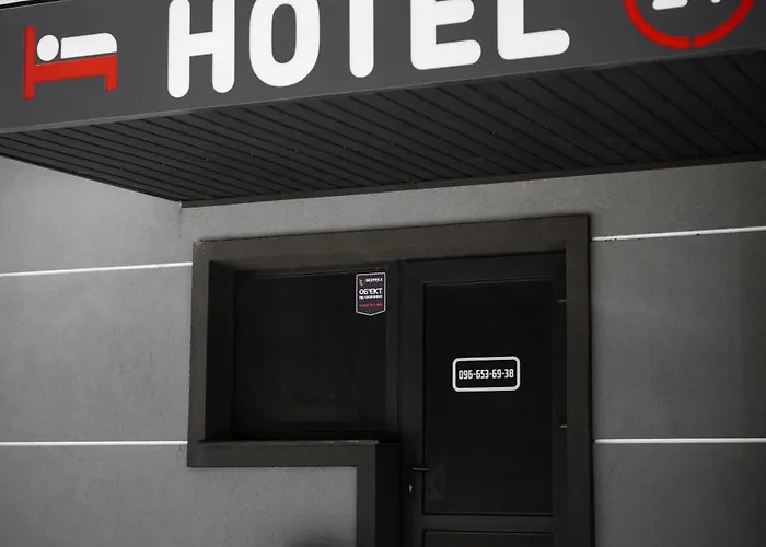Hotel M-23 Vynohradiv